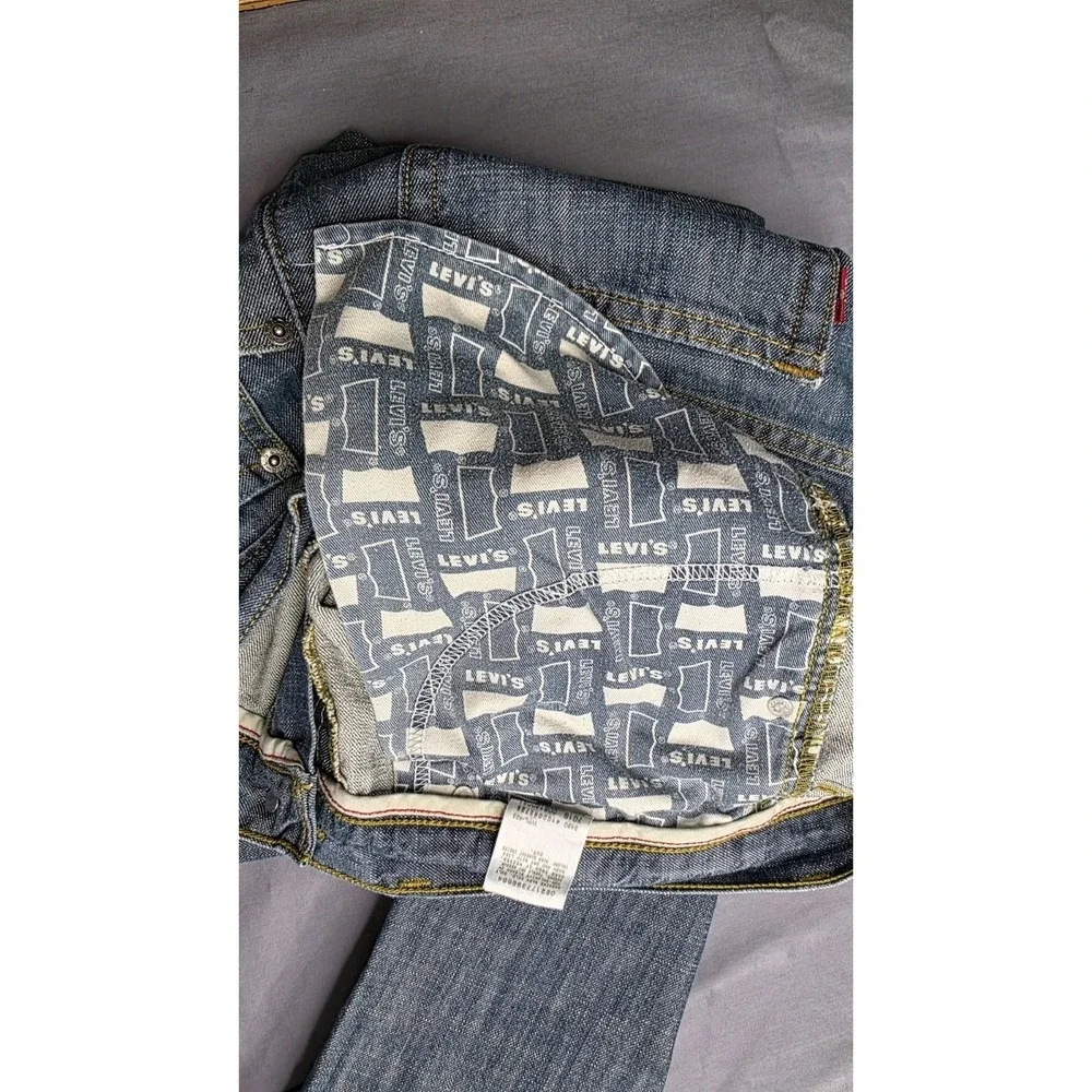 Men's 2000's Levi's 514 Slim Straight Leg Light Medium Wash Jeans 34x34